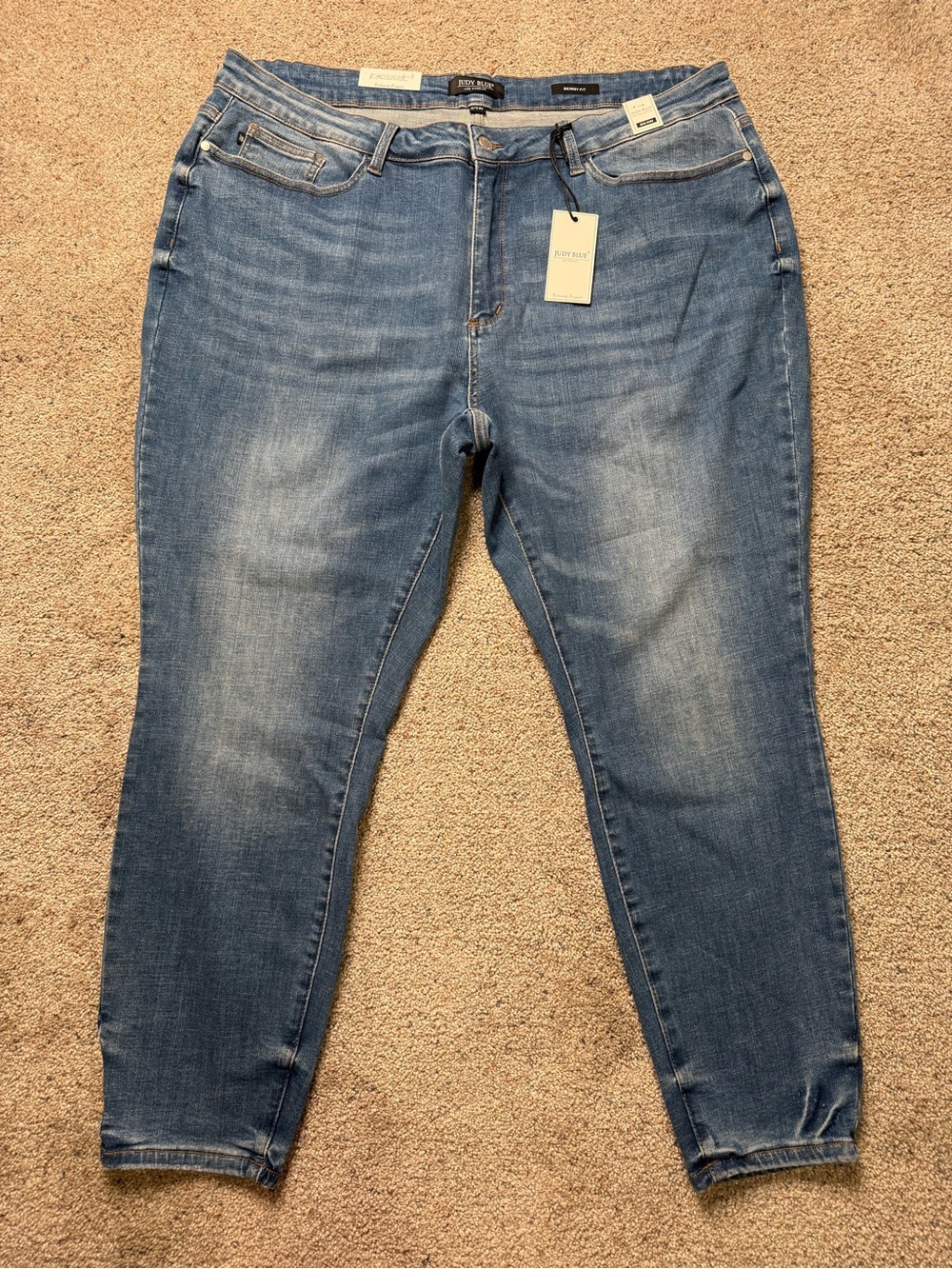 Judy Blue Mid Wash Skinny Fit Jeans - New